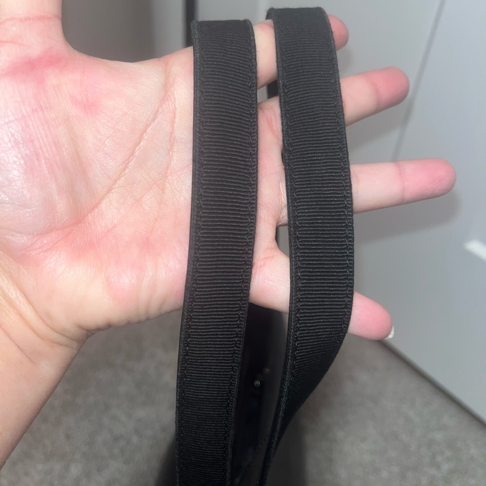 Salvatore Ferragamo Vala Shoulder Bag - Picture 7 of 12